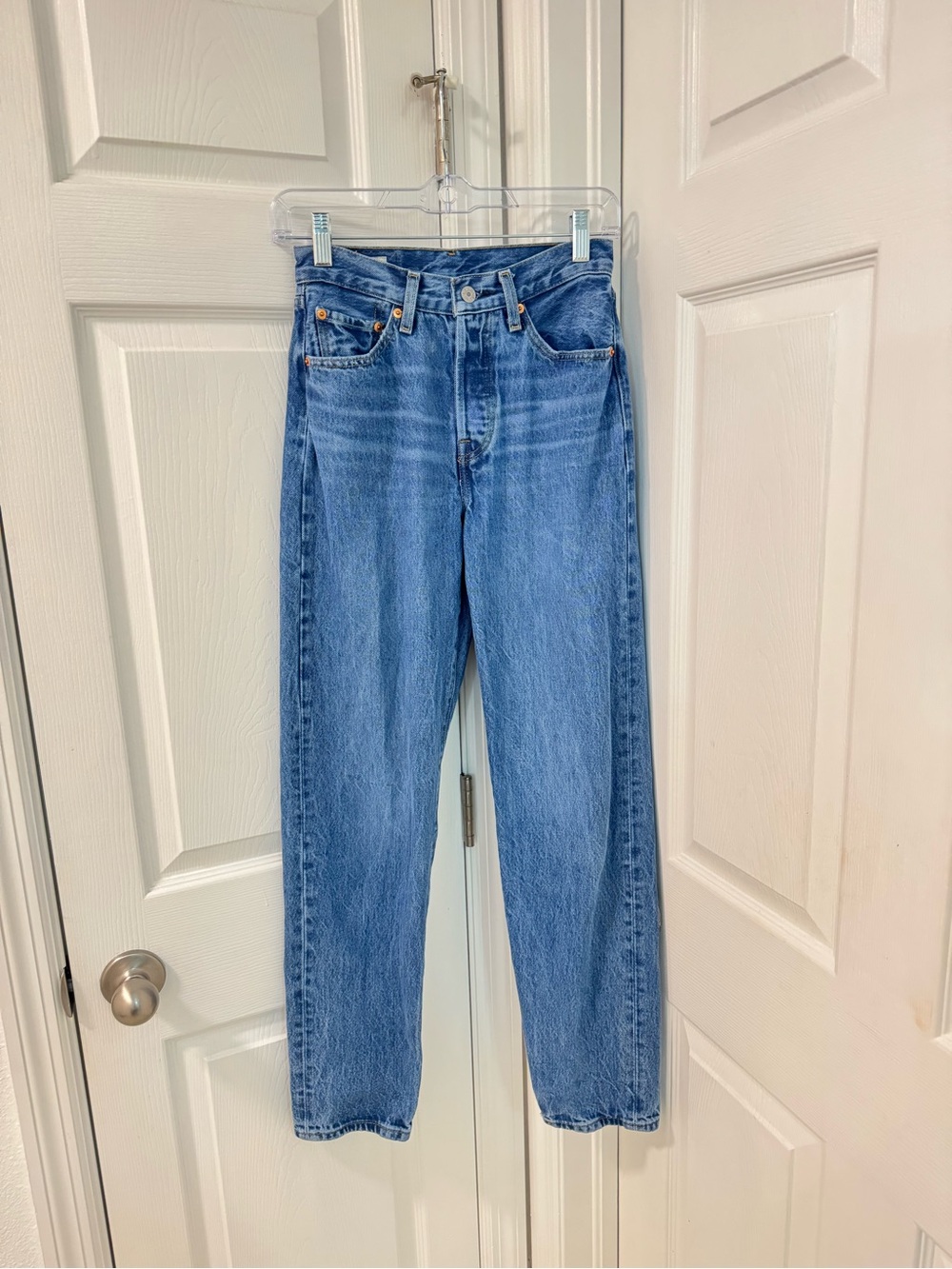 Levi 501® '81 Women's Jeans size 24 inseam 31” medium blue denim wash
